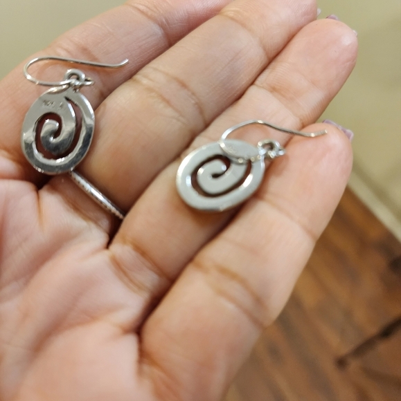 Sterling silver white opal earrings - Picture 2 of 8